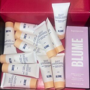 Blume Pore Clarifying Mask Full Size + 12 travel Daydreamer Cream Cleansers